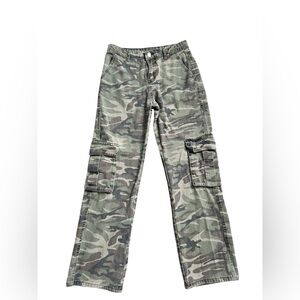 SHEIN Men’s Camo Cargo Pants size small